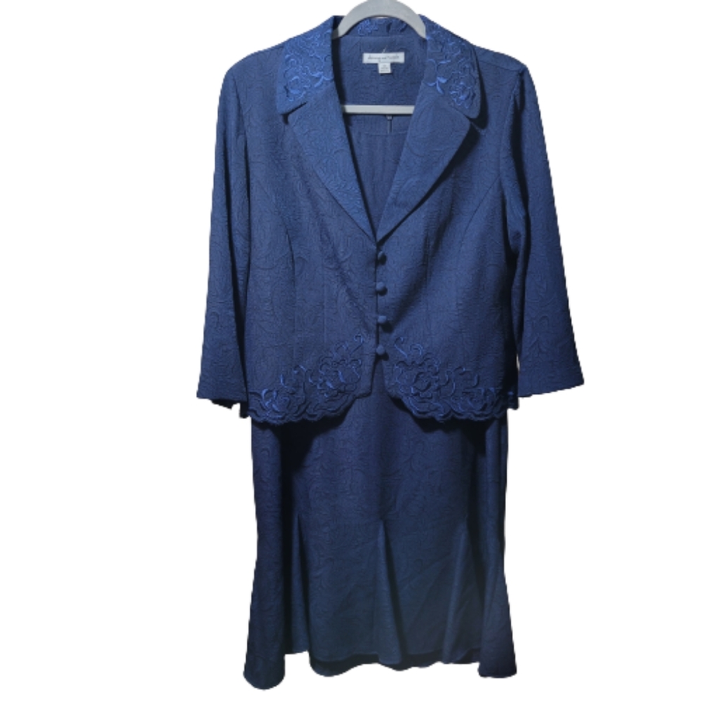 DANNY AND NICOLE DRESS suit. Dress with jacket/blazer navy embroidered size 14